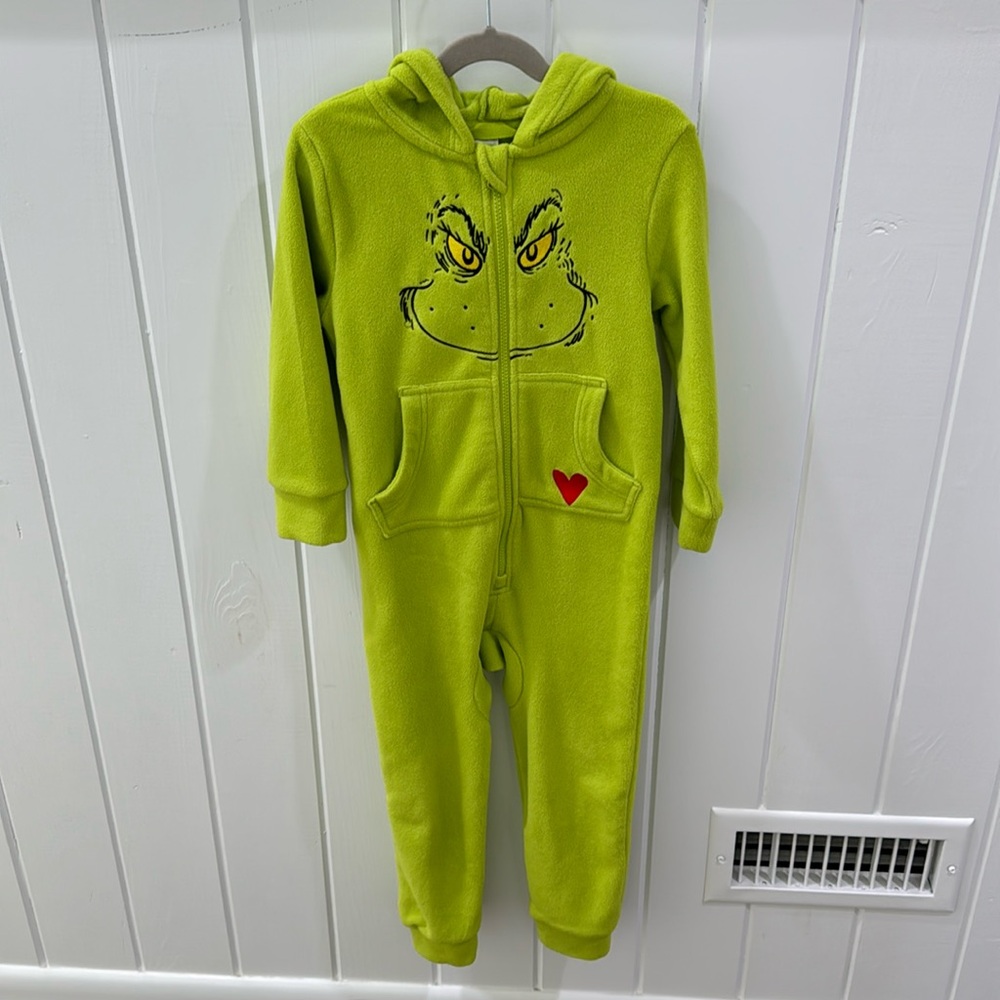 Hanna Andersson grinch kids onesie size small